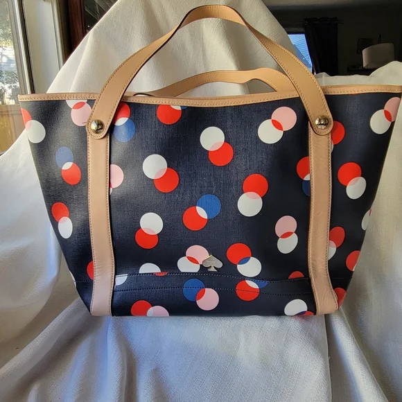 KATE SPADE Large Ellison Avenue Sophie Tote with Storybook Lining - Picture 4 of 9